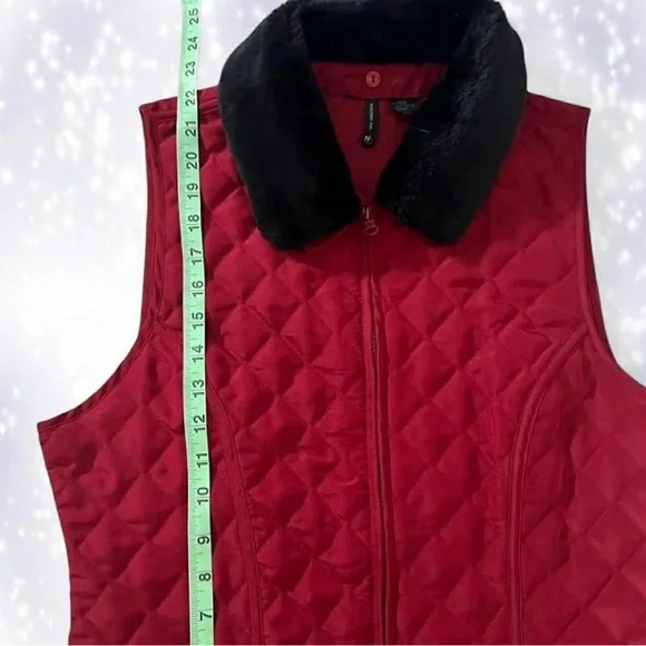 Winter Fashion Red Quilted Vest With Black Faux Fur Collar - Picture 3 of 4